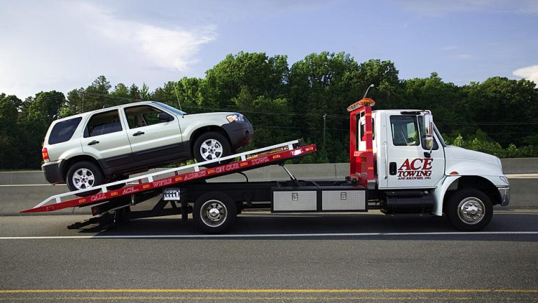 Reliability in Motion: Long-Distance Towing Services for Your Peace of Mind